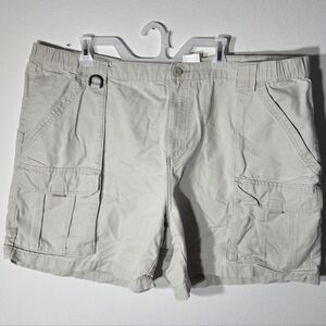 Columbia Mens Size XXL 7" Inseam Cargos Shorts  Kahki Cotton Stretch